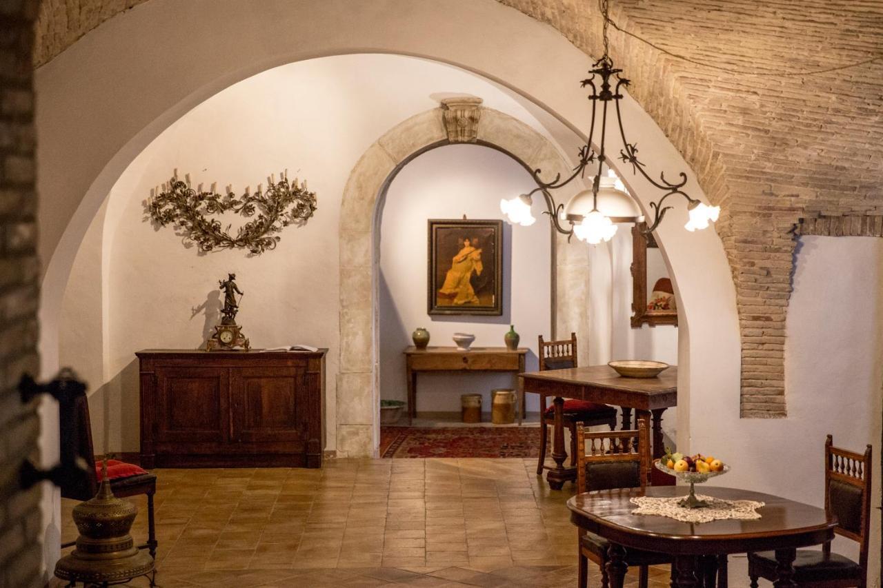 Le Foglie Di Acanto Lucera Buitenkant foto
